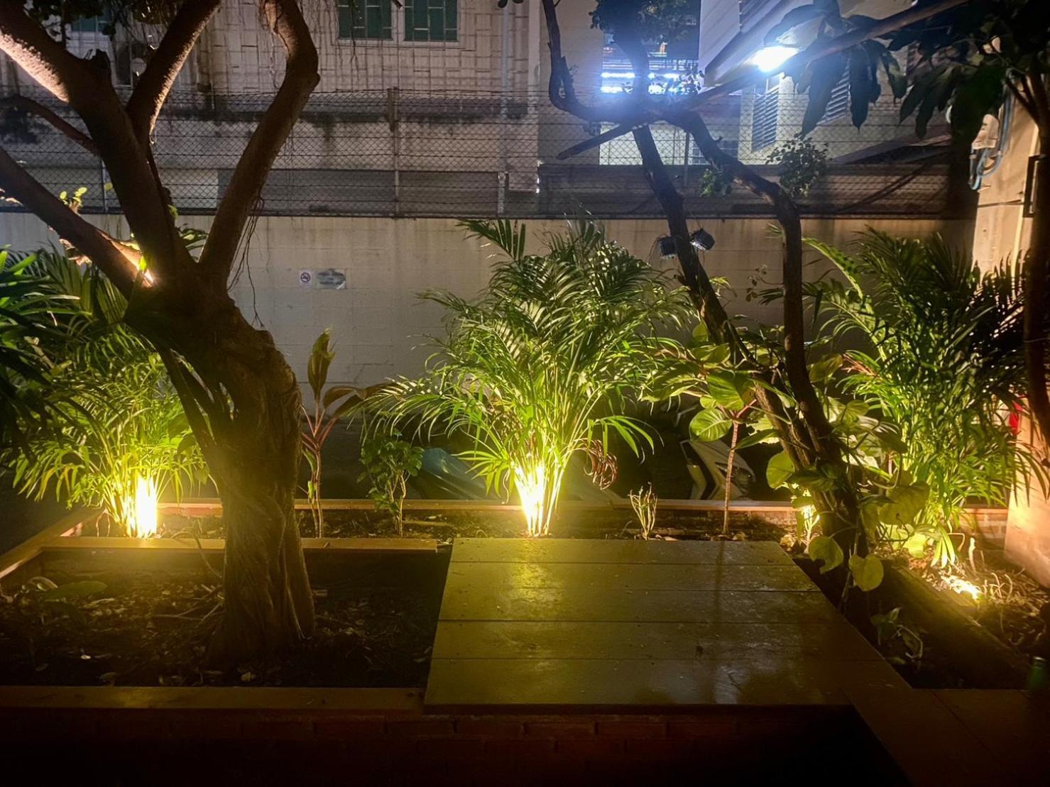 Homey Stay And Cafe By Hematoa Bangkok Luaran gambar