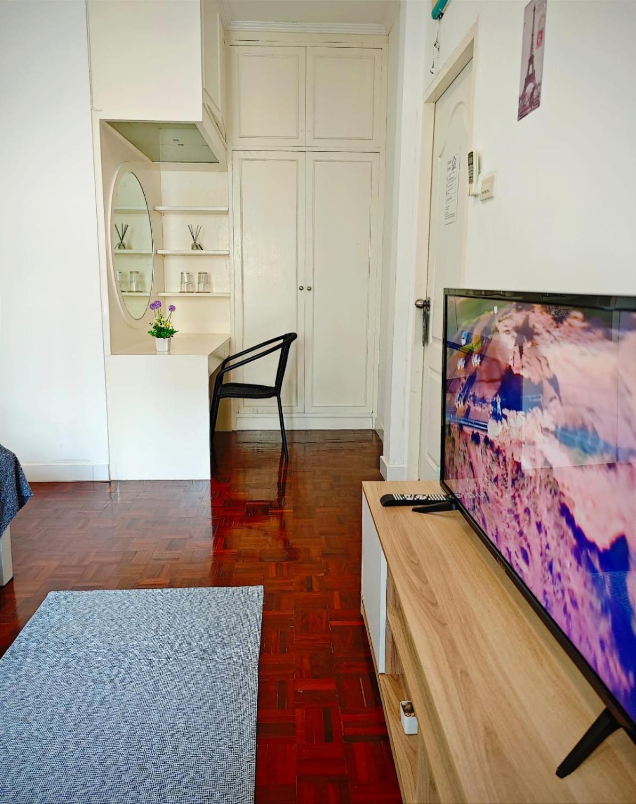 Homey Stay And Cafe By Hematoa Bangkok Luaran gambar