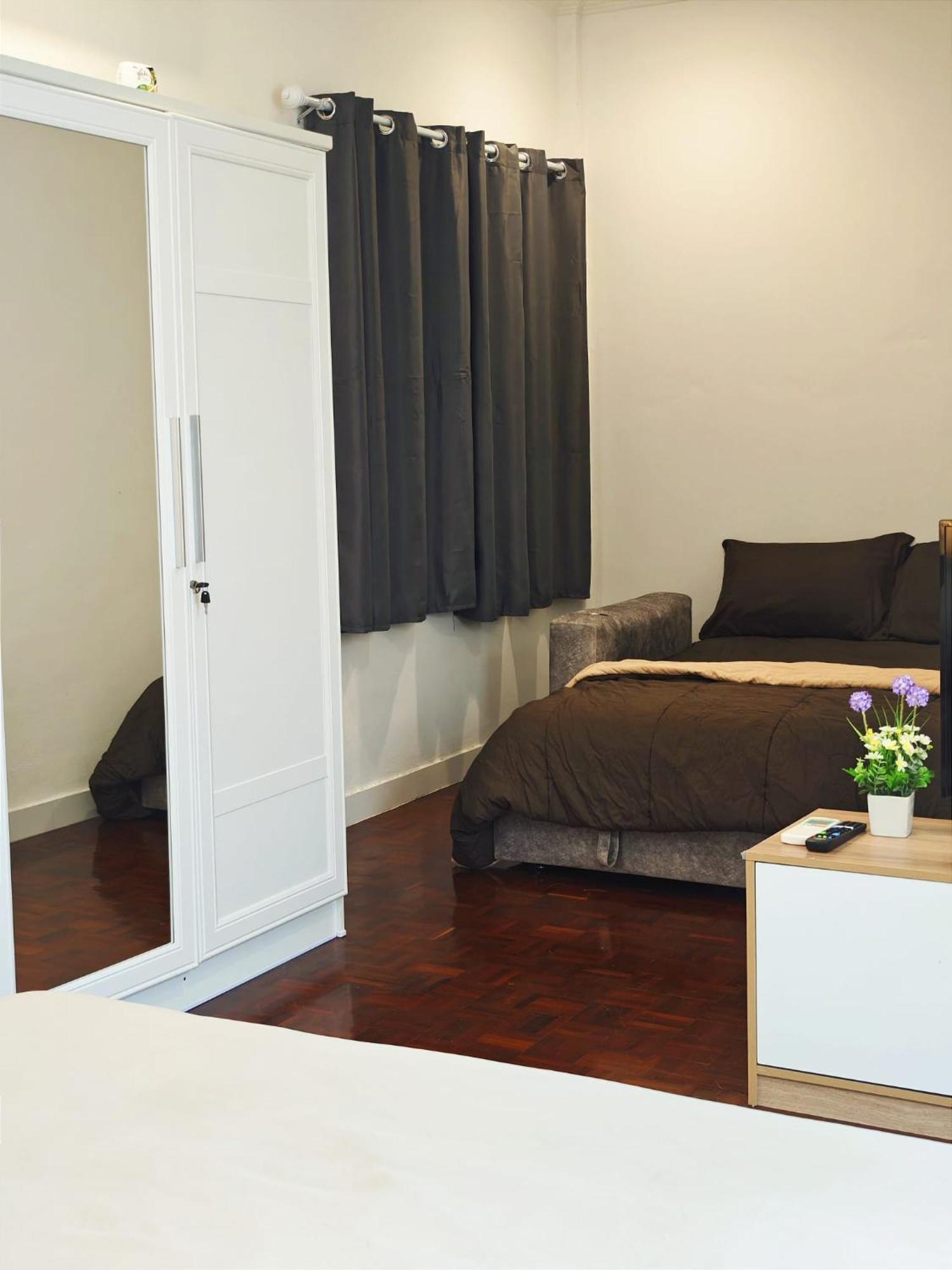 Homey Stay And Cafe By Hematoa Bangkok Luaran gambar